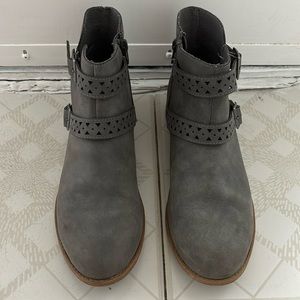 American Eagle Grey Booties